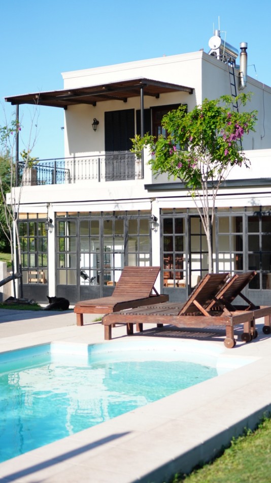 EN VENTA LUJOSA CASA ZONA NORTE