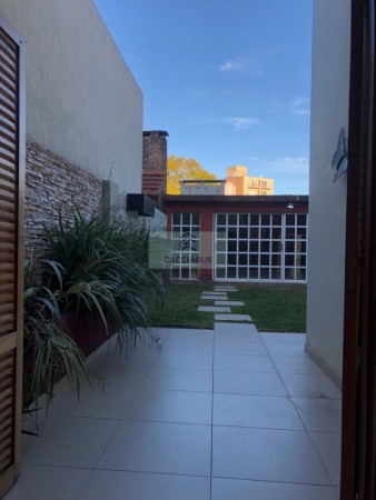 EN VENTA HERMOSA ZONA PLAZA SAENZ PENA !!!