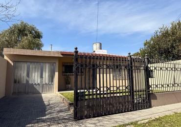 EN VENTA CASA EN EXCELENTE ESTADO - COMODIDAD Y FUNCIONALIDAD
