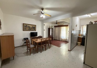 EN VENTA CASA 2 DORMITORIOS - EXCELENTE UBICACION