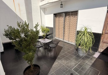 EN VENTA AMPLIA CASA ZONA CENTRO - LISTA PARA INGRESAR A VIVIR