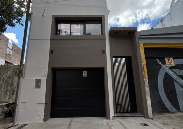 VENTA HERMOSA CASA 3 DORM ZONA PARQUE !!!